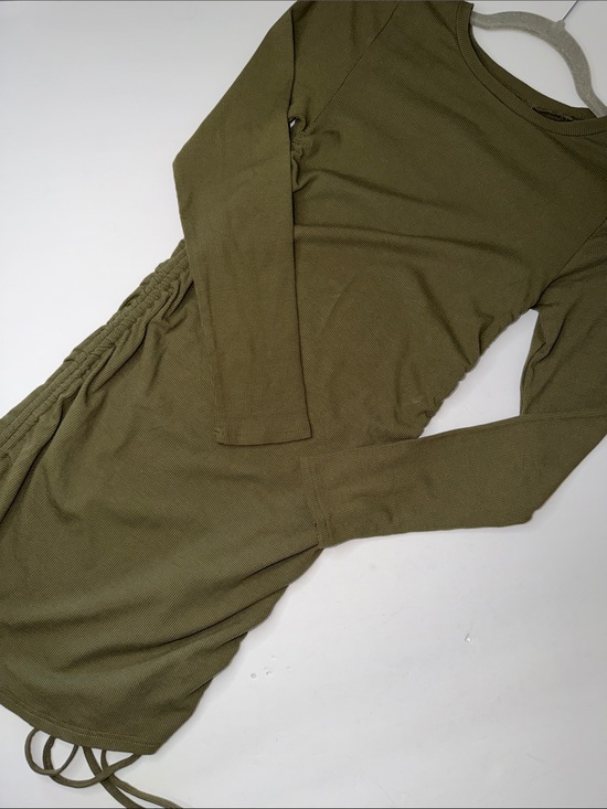 Steve Madden Dresses & Skirts - Steve Madden Olive Long-Sleeve Ribbed Drawstring Dress Women’s size M
